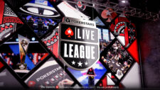 Ein Bild von einer PokerStars Live League Veranstaltung, bei der Spieler an Pokertischen sitzen und Karten spielen. Es sind mehrere Spieler in Aktion zu sehen, die konzentriert ihre Karten betrachten. Im Hinter