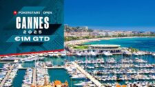 Ein stilvolles Foto von einer luxuriösen Yachtparty in Cannes, Frankreich. Menschen in eleganten Abendkleidern und Anzügen genießen die Aussicht auf das glitzernde Meer und den Sonnenunter