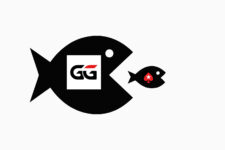 Ein Tisch mit einem Poker-Set, bestehend aus Karten, Pokerchips und Getränken, umgeben von Spielern, die Poker spielen.