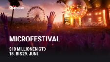 Ein lebhaftes Musikfestival im Freien mit einer Menschenmenge, die vor einer Bühne tanzt und feiert. Bunte Lichter und Konfetti sind überall zu sehen, während Künstler auf der B