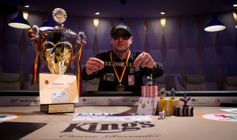 Frank Seifert, der Braceletmeister der DBM 2013